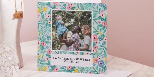 Carte de Pâques famille avec bébé