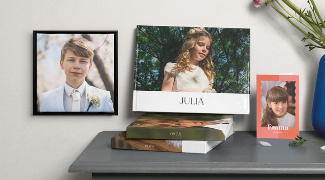 Une sélection de cartes, petits livres photo et déco photo exposés