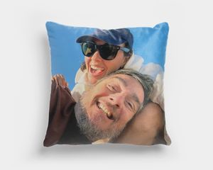 Coussin photo avec le selfie d'un couple