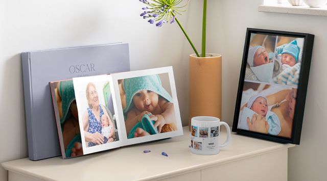 Cadeaux personnalisés pour bébé avec livre photo et déco photo encadrée