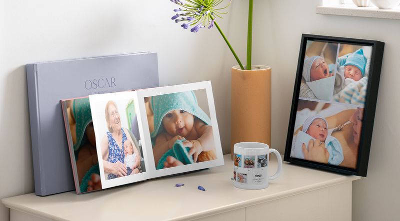 Cadeaux personnalisés pour bébé avec livre photo et déco photo encadrée