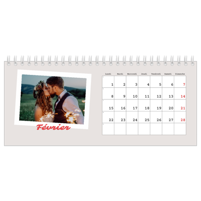 Calendrier de bureau — Signature carmin [Février]