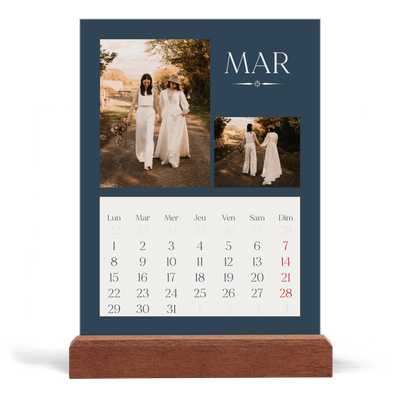 Calendrier de bureau support bois - portrait  — Ardoise et sérifs [Mars]