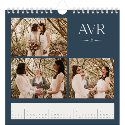 Calendriers annuels carré — Ardoise et sérifs [Avril]