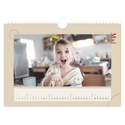 Calendrier photo A4 — Texte asymétrique [couverture]