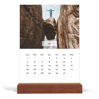 Calendrier de bureau support bois - portrait  — Superposition discrète [couverture]