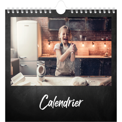 Calendriers annuels carré — Tableau et craie [couverture]