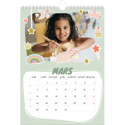 Calendrier photo A4 (20 x 30 cm) — Licorne magique [Mars]