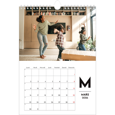 Calendrier photo A4 (20 x 30 cm) — Projecteur sur les lettres [Mars]