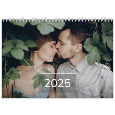 Calendrier photo A4 double (30 x 40 cm) — Date superposée [couverture]