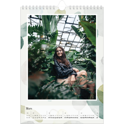 Calendrier photo A4 (20 x 30 cm) — Pluie d'aquarelle [Mars]