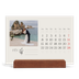 Calendrier de bureau support bois - paysage   — Initiales fleuries [Février]