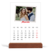Calendrier de bureau support bois - portrait  — Signature carmin [Mars]