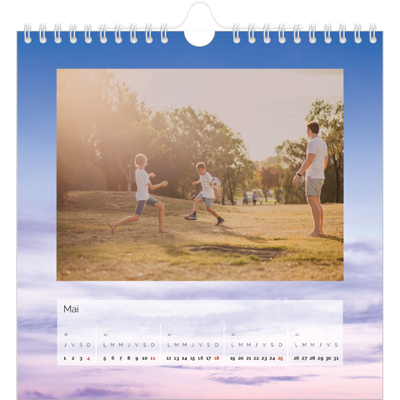 Calendriers annuels carré — La tête dans les nuasges [couverture]