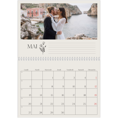 Calendrier photo A4 double (30 x 40 cm) — Initiales fleuries [Mai]