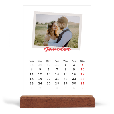 Calendrier de bureau support bois - portrait  — Signature carmin [Janvier]