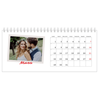 Calendrier de bureau — Signature carmin [Mars]