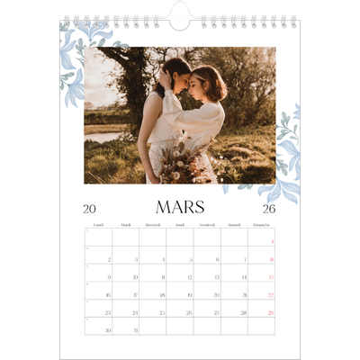 Calendrier photo A4 (20 x 30 cm) — Romance en bleu et blanc [Mars]