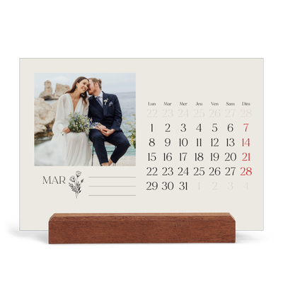 Calendrier de bureau support bois - paysage   — Initiales fleuries [Mars]