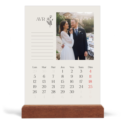 Calendrier de bureau support bois - portrait  — Initiales fleuries [Avril]